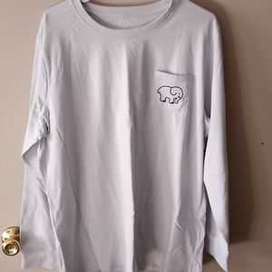 Long sleeve t shirt